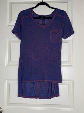 Y2K inspired Rock & Republic Purple Tee with Pink Contrast Stitching